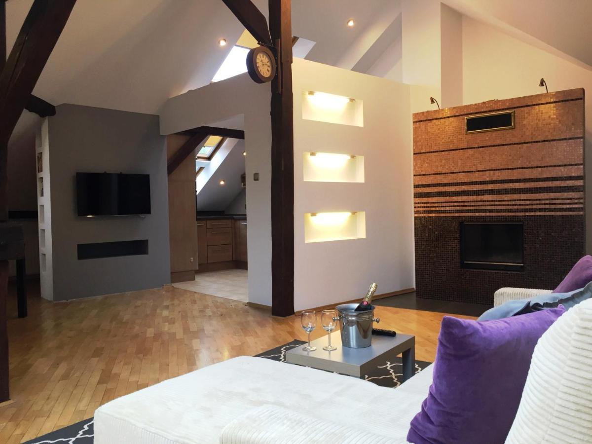 Deluxe Apartment